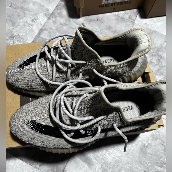 Yeezy Other - Yeezy 350